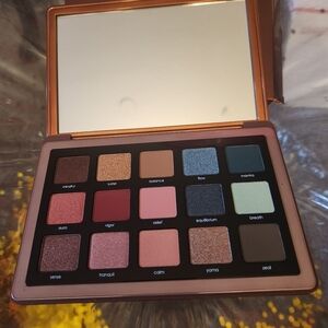 Natasha Denona Zendo eyeshadow palette